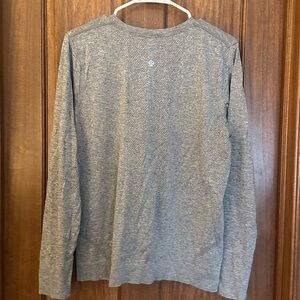 Lululemon grey swiftly relaxed long sleeved shirt hip length size 12